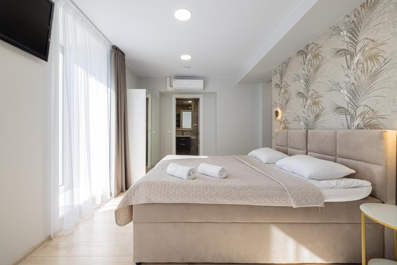 Dharma Stay Apartamentai Su Terasa Ir Vaizdu I Miesta Telšiai Exterior foto