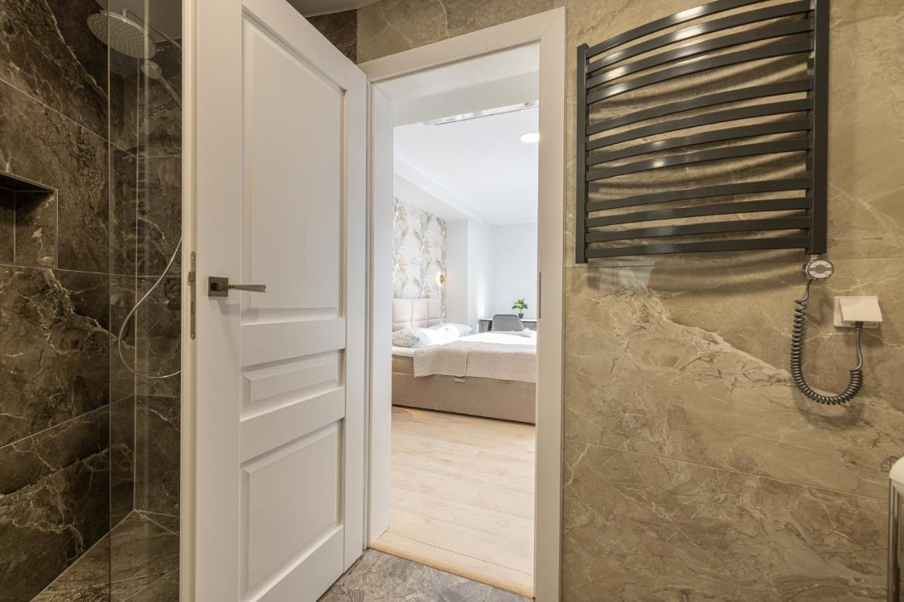 Dharma Stay Apartamentai Su Terasa Ir Vaizdu I Miesta Telšiai Exterior foto